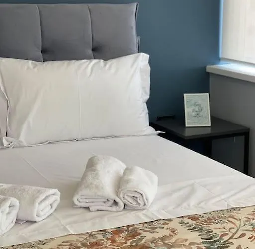 Voyage Penthouse Apartament Tirana