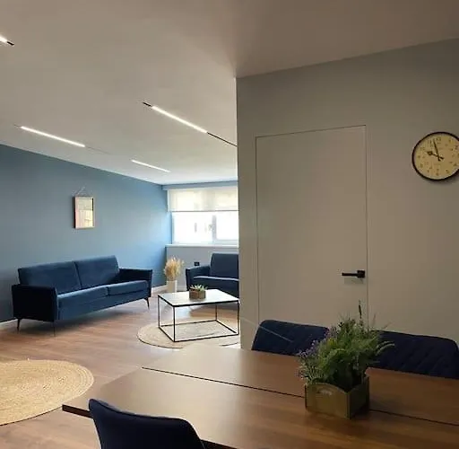 Voyage Penthouse * טיראנה